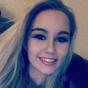 Meet your Posher, Lexie